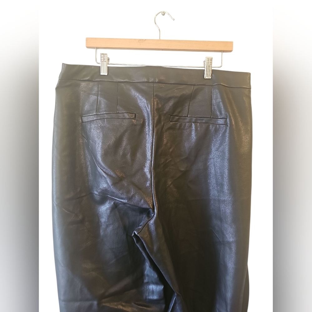 Eloquii Black Faux Vegan Leather Women's Straight Leg Trousers Sz 14 WP8 - Picture 5 of 8